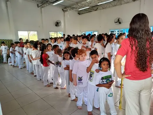09/08 - Batizado e Troca de Cordões de Capoeira — foto 27