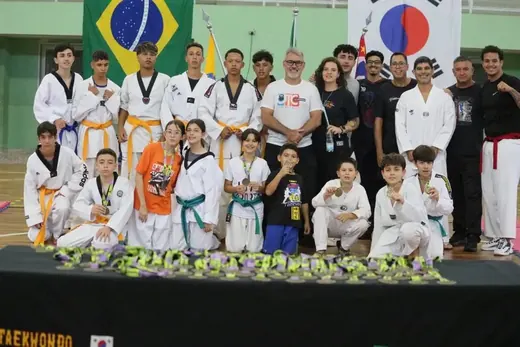 22/03 - Torneio da Amizade 2026 Destaca Talentos de Louveira — foto 11