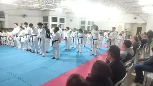 08/07 - Troca de Faixa de Karatê — foto 9